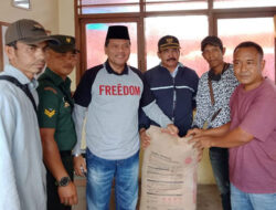 Irfendi Arbi Salurkan Bantuan Untuk Pembenahan Pasar Pakan Rabaa Gaduik