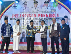 Bupati Suhatri Bur Hadiri Pelantikan DPD PKDP Meranti