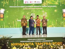 Pimpinan DPRD Sumbar Raih Penghargaan Nirwasita Tantra 2022